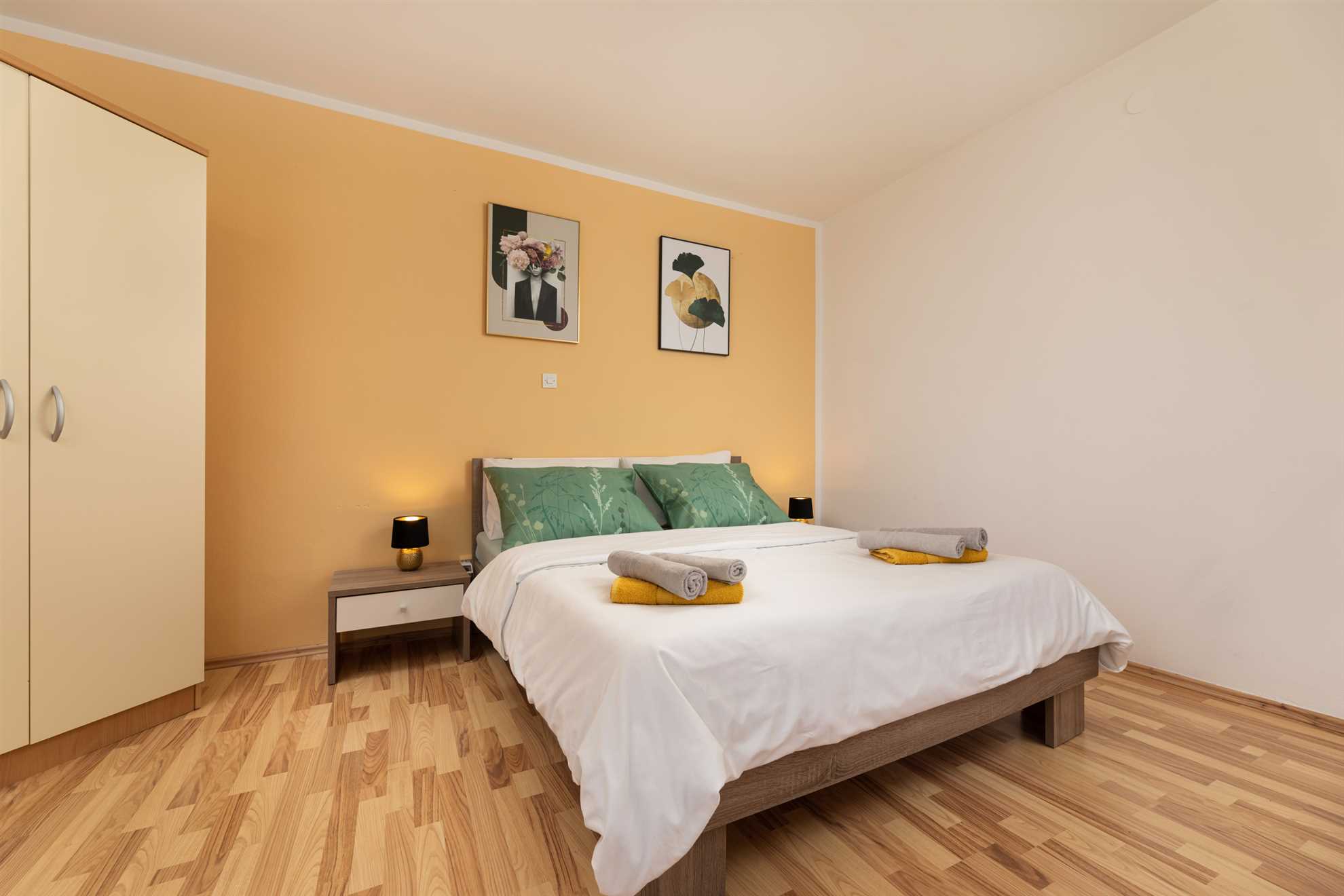 Adela Bijeli Studio Getaway with Parking