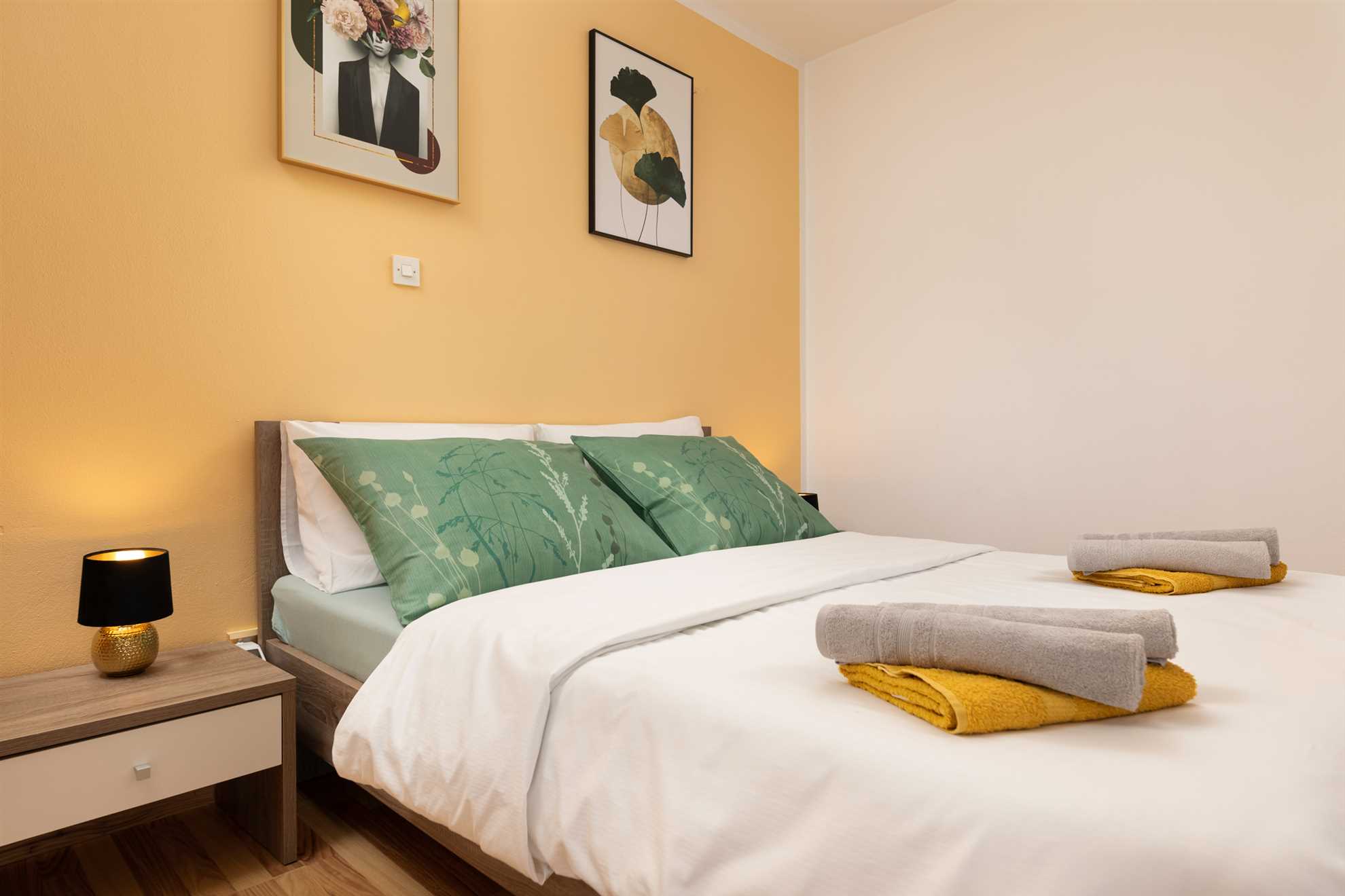 Adela Bijeli Studio Getaway with Parking