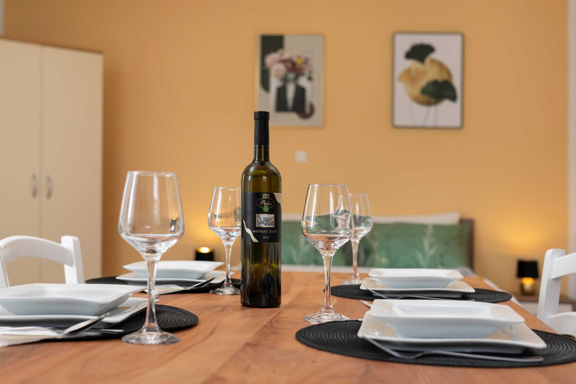 Adela Bijeli Studio Getaway with Parking