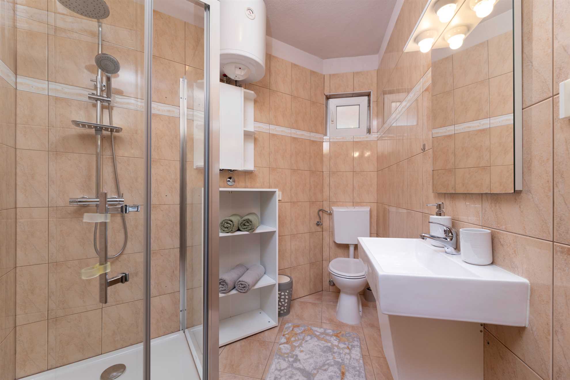 Adela Bijeli Studio Getaway with Parking