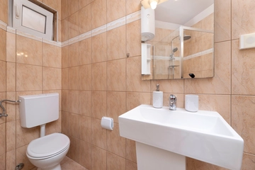 Polje Single-Room Apartment for 2 Guests