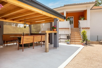 Polje Single-Room Apartment for 2 Guests