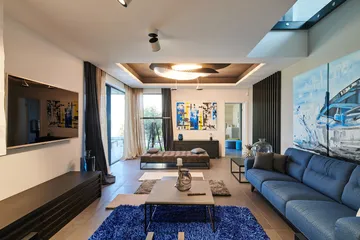 4-Bedroom Villa with Sea View in Markovac