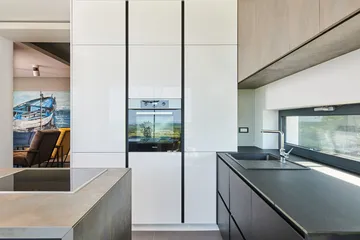 4-Bedroom Villa with Sea View in Markovac