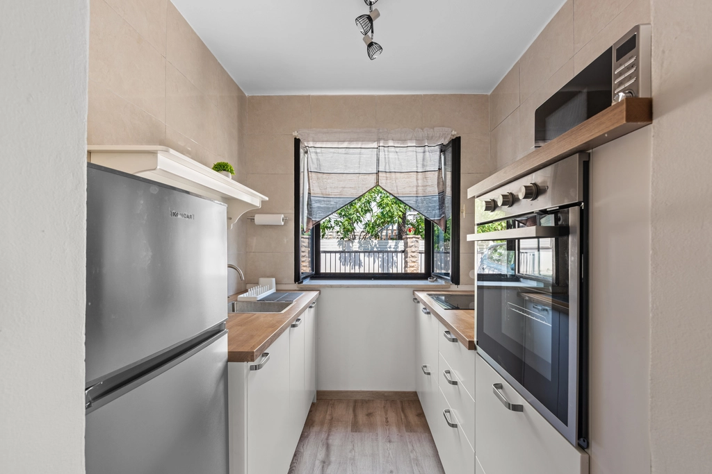 1-Bedroom Apartment in Poreč for Up to 3 Guests