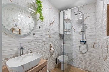 1-Bedroom Apartment in Poreč for Up to 3 Guests