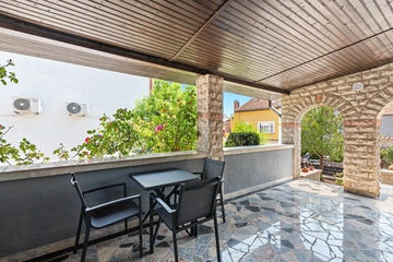 1-Bedroom Apartment in Poreč for Up to 3 Guests