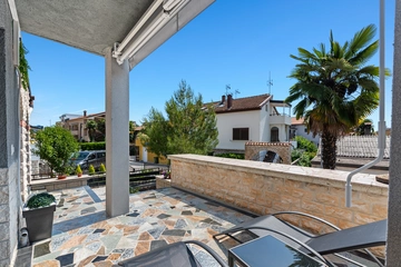 1-Bedroom Apartment in Poreč for Up to 3 Guests