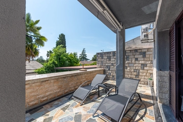 1-Bedroom Apartment in Poreč for Up to 3 Guests