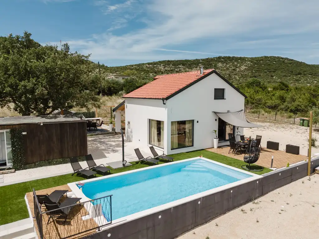 3-Bedroom Holiday House in Gaćelezi for 6