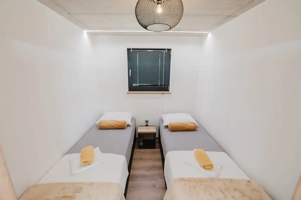 3-Bedroom Holiday House in Gaćelezi for 6