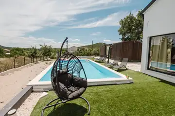 3-Bedroom Holiday House in Gaćelezi for 6