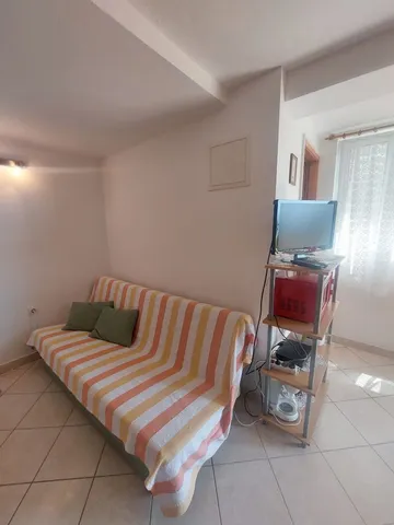 Primošten Studio Apartment for 2 with Parking