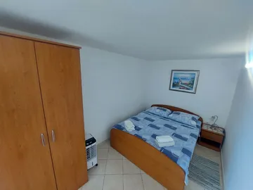 Primošten Studio Apartment for 2 with Parking