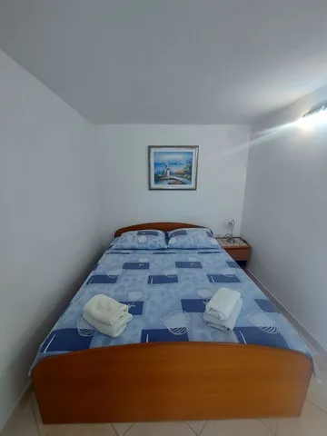 Primošten Studio Apartment for 2 with Parking