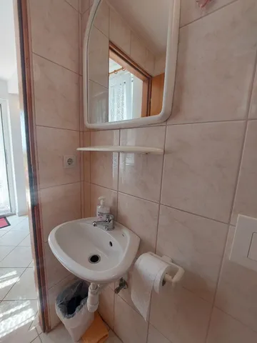 Primošten Studio Apartment for 2 with Parking