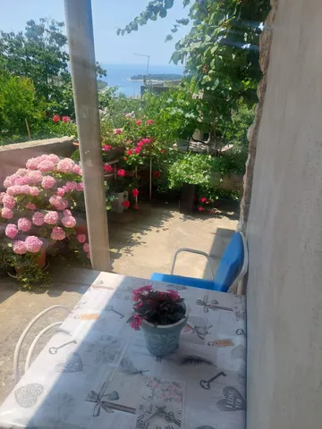 Primošten Studio Apartment for 2 with Parking