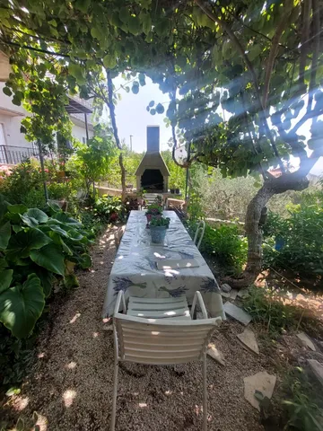 Primošten Studio Apartment for 2 with Parking