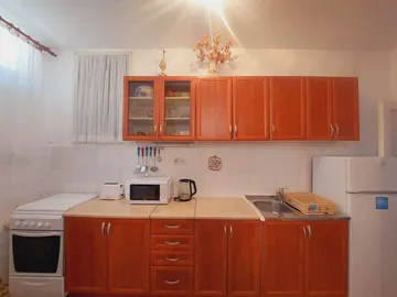 2-Bedroom Apartment in Primošten with Parking