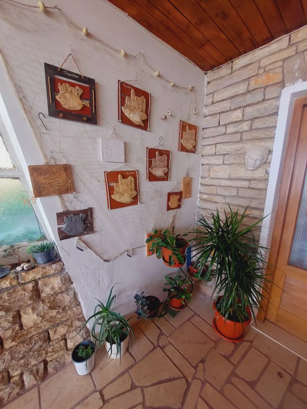 2-Bedroom Apartment in Primošten with Parking