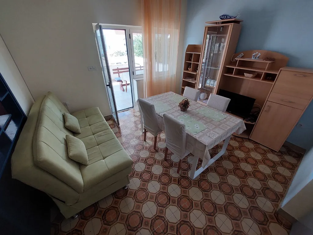 2-Bedroom Apartment in Primošten for 4 Guests