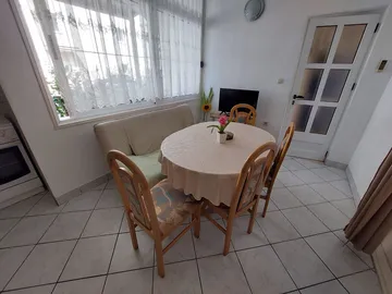 2-Bedroom Apartment in Primošten for 4 Guests