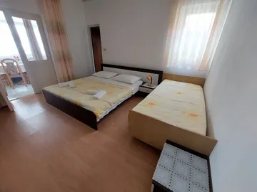 2-Bedroom Apartment in Primošten for 4 Guests