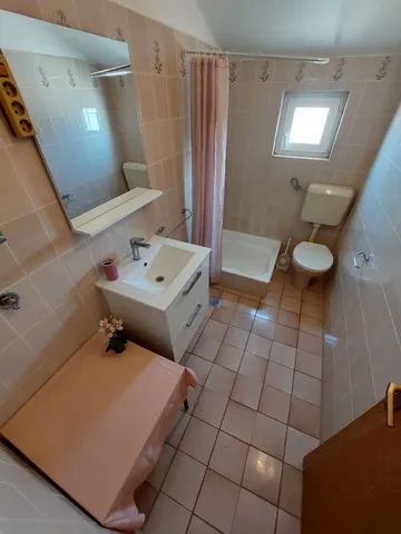 Two-Bedroom Apartment in Primošten for 4