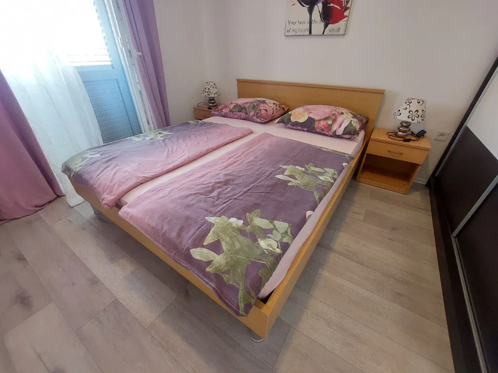 Srima Vodice 2-Bedroom Apartment for 4 Guests