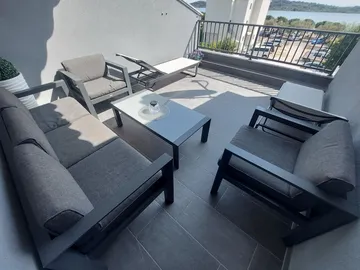 Srima Vodice 2-Bedroom Apartment for 4 Guests