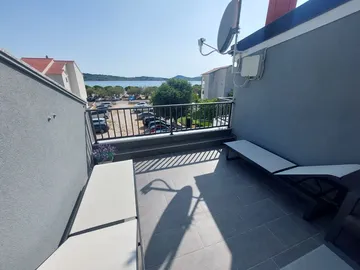 Srima Vodice 2-Bedroom Apartment for 4 Guests