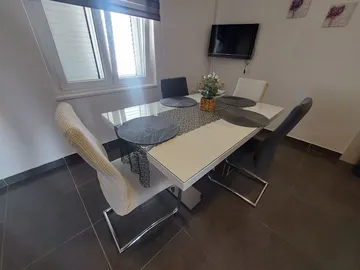Srima Vodice 2-Bedroom Apartment for 4 Guests