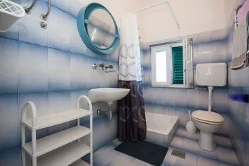 4-Bedroom Apartment in Brodarica for 8 Guests