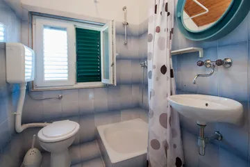 4-Bedroom Apartment in Brodarica for 8 Guests