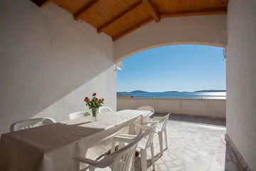 4-Bedroom Apartment in Brodarica for 8 Guests