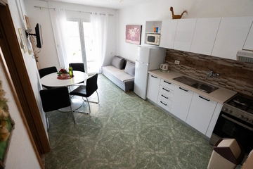 2-Bedroom Apartment in Vodice (Up to 6 Guests)