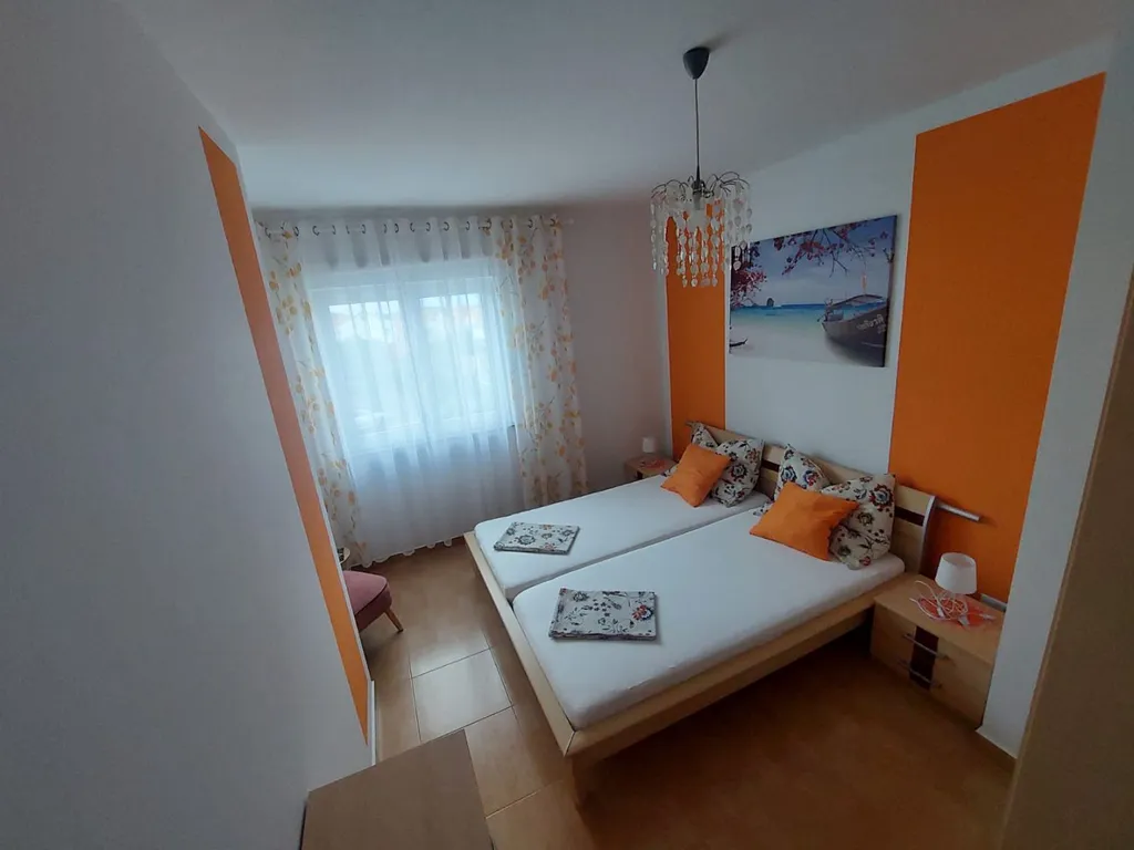 Vodice Two-Bedroom Apartment for 4 Guests with Parking