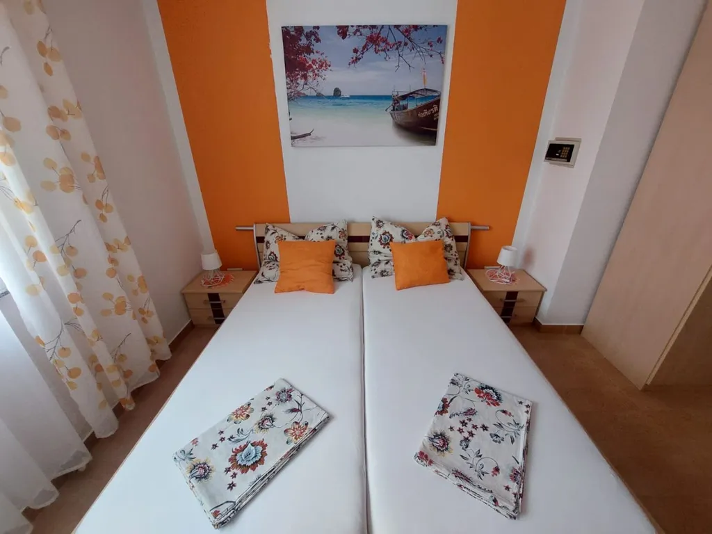 Vodice Two-Bedroom Apartment for 4 Guests with Parking