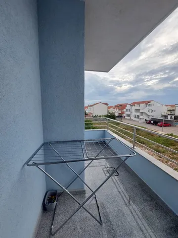 Vodice Two-Bedroom Apartment for 4 Guests with Parking