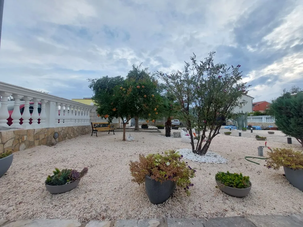 Vodice Two-Bedroom Apartment for 4 Guests with Parking