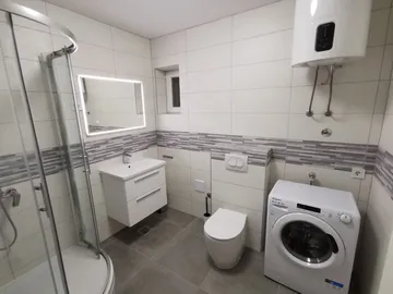 Two-Bedroom Apartment in Šibenik (Sleeps 4)