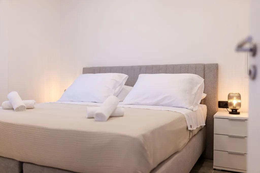 One-Bedroom Apartment in Mali Lošinj for 3-4 Guests