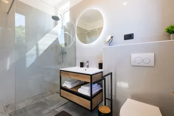 One-Bedroom Apartment in Mali Lošinj with Balcony