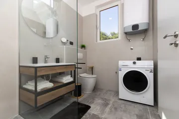 One-Bedroom Apartment in Mali Lošinj with Balcony