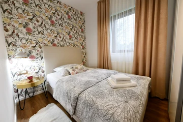 Two-Bedroom Apartment in Rakovica for 5 Guests