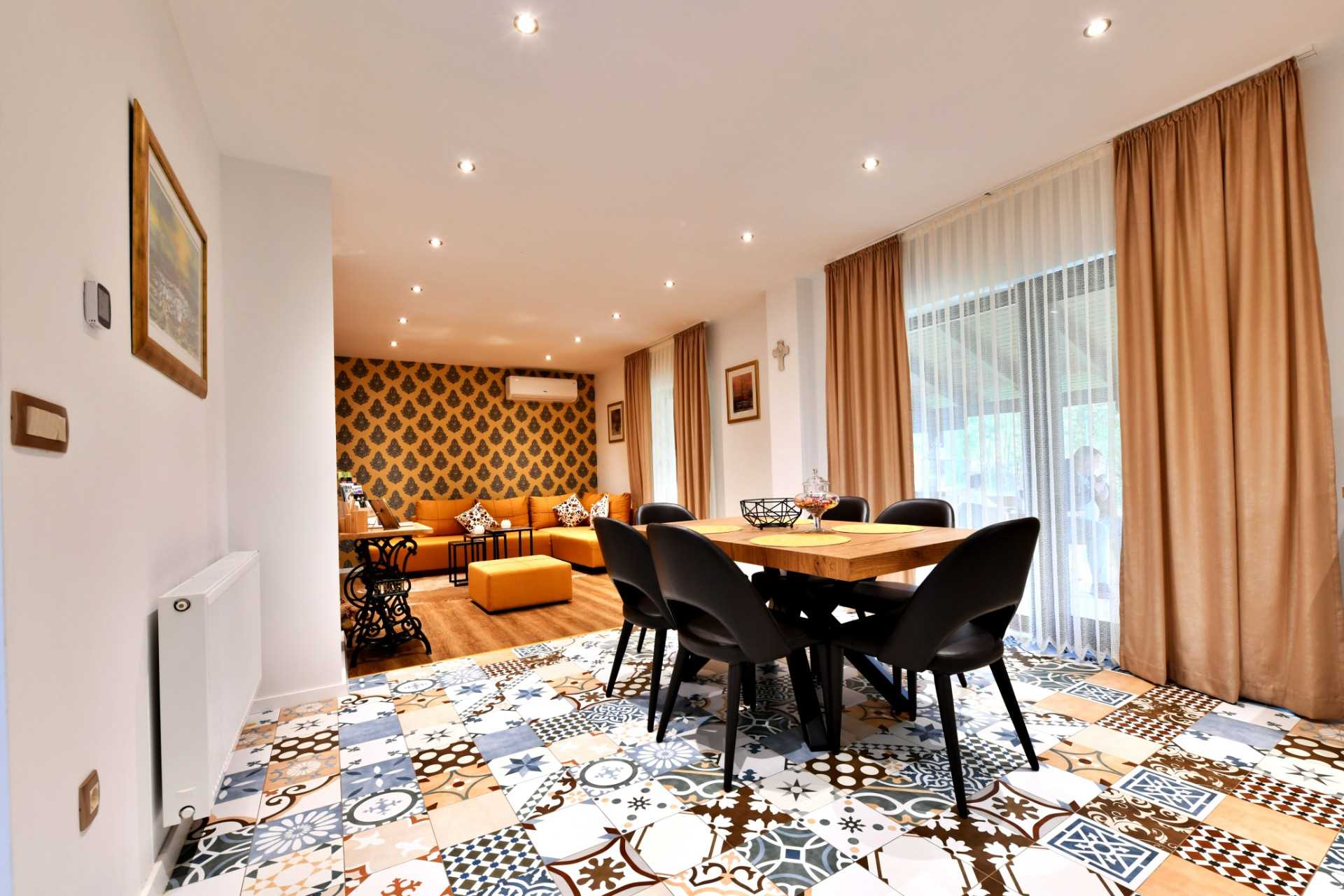 Peaceful Garden Apartment with Terrace and Barbecue