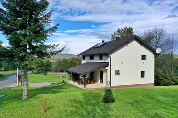 Villa with Private Hot Tub in Rakovica (Up to 13)