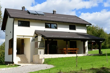 Villa with Private Hot Tub in Rakovica (Up to 13)