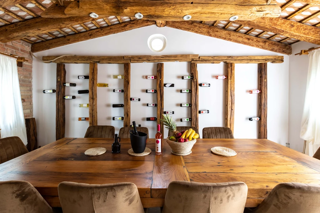 4-Bedroom Villa in Žudetići (Up to 8 Guests)
