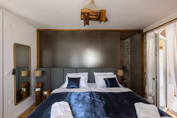 4-Bedroom Villa in Žudetići (Up to 8 Guests)